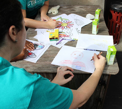 Goldman-Sachs-Operations-Womens-Network-Volunteers-Create-Art-for-Kids-at-Rose-House-Domestic-Violence-Shelter-R