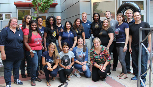 NFL-Staff-Volunteer-at-Lily-House-2015